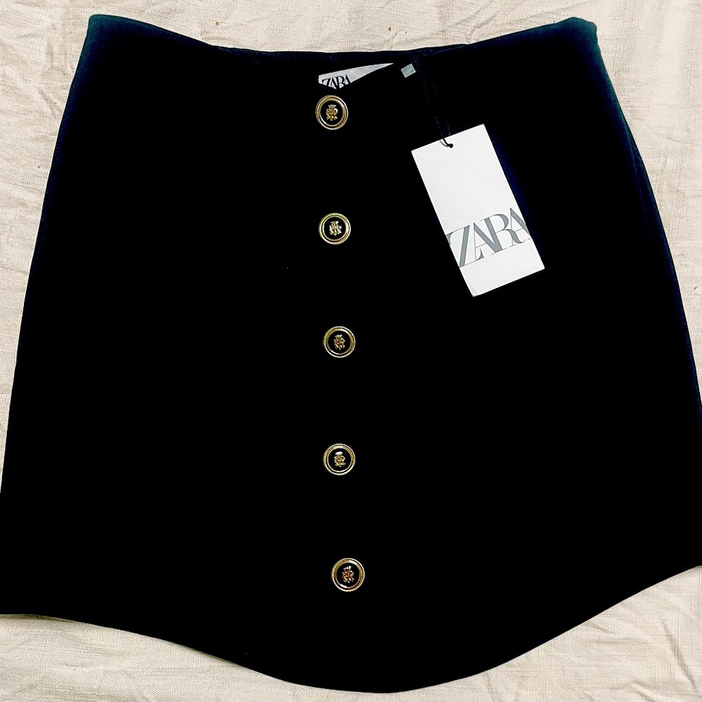 NWT Zara Skirt with gold buttons